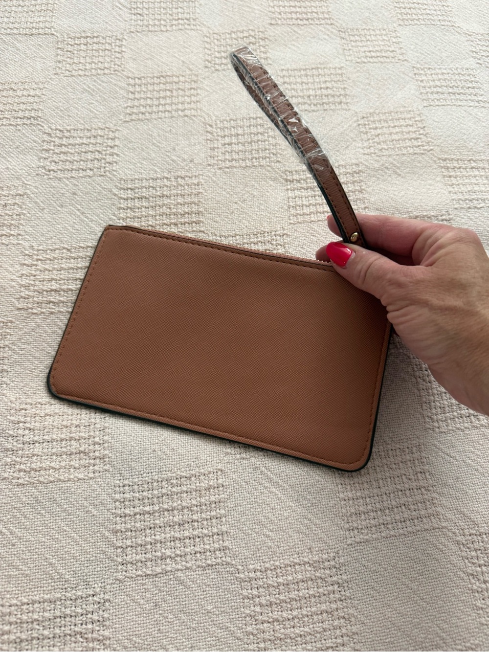 NWT Kate Spade New York Leather Wristlet Clutch Wallet Brown Zip Pouch - Picture 2 of 5